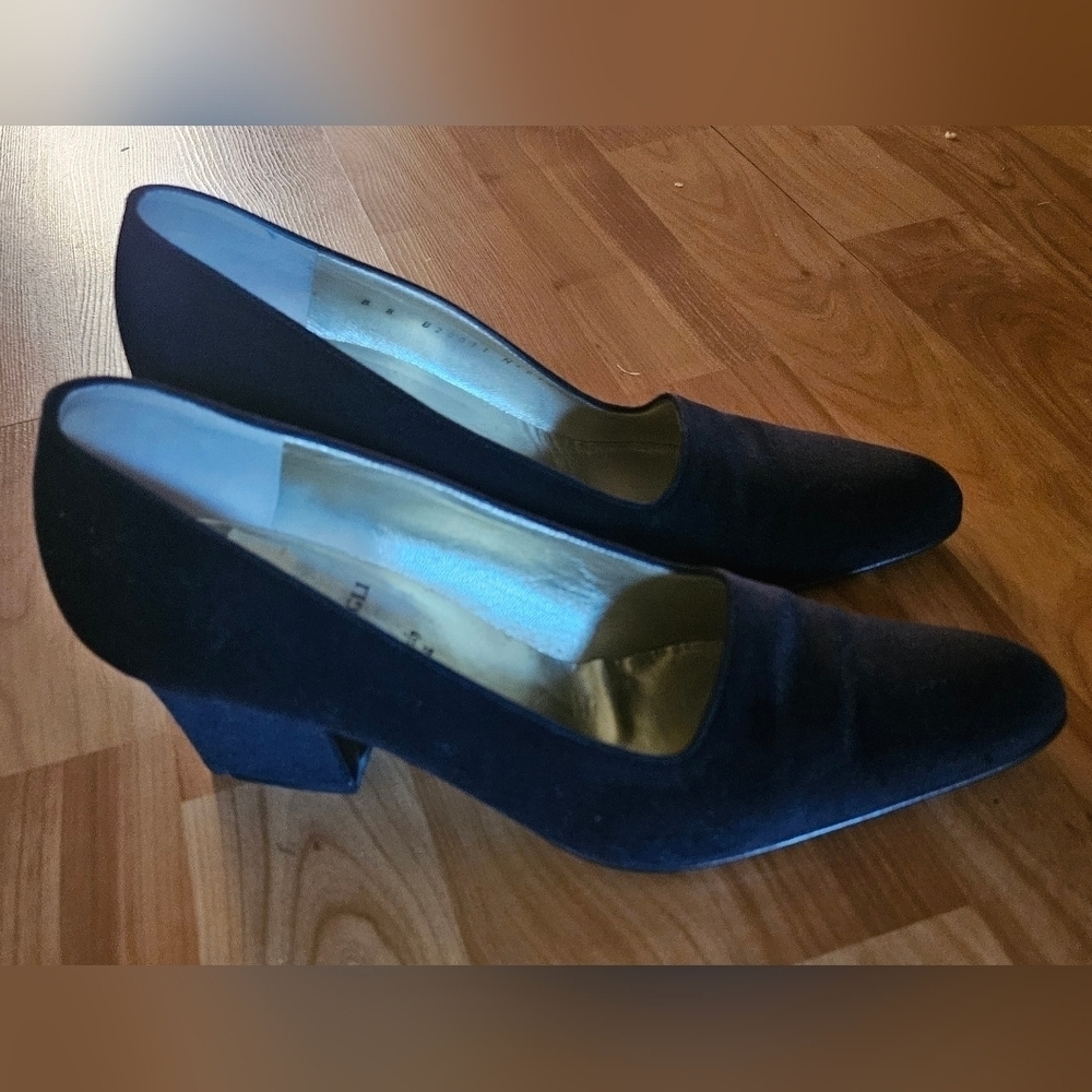 Bruno Magli Vintage Pumps Women 8 - Picture 2 of 5